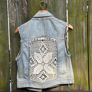 Light wash denim vest with crotchet accents